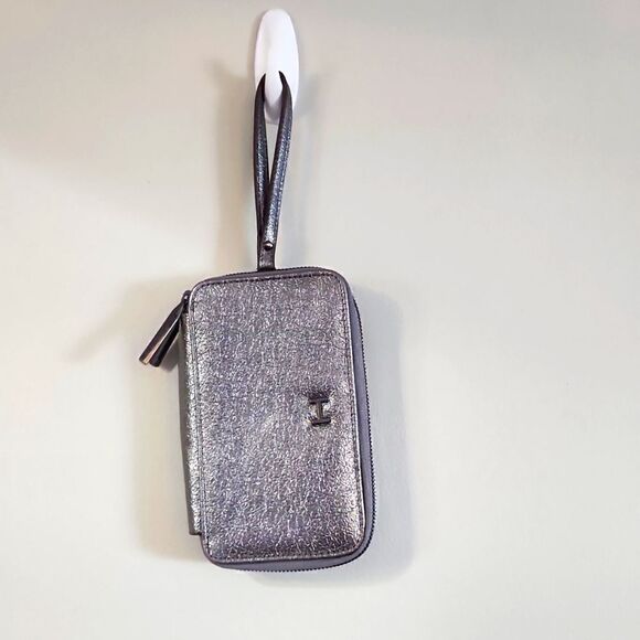 Like new! Halston wallet H Halston wristlet wallet clutch - Picture 14 of 14